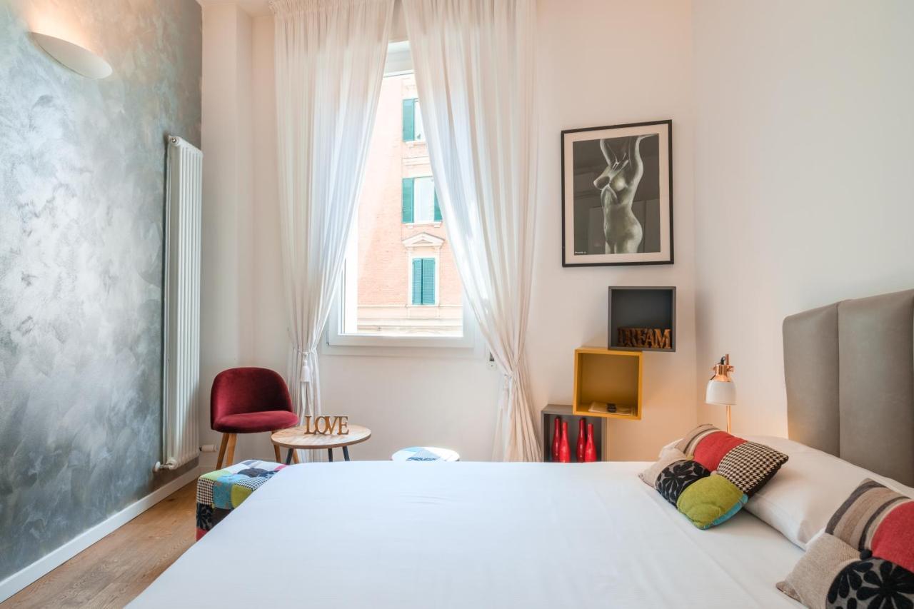 Tempobiancosuites Bologna Exteriör bild