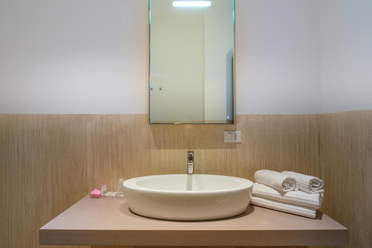 Tempobiancosuites Bologna Exteriör bild